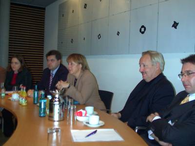 Augenblicke mit HWR - Im Gespräch mit Dr. Angela Merkel 2003, die später Bundeskanzlerin wurde.