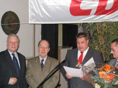 Aschermittwoch2007 - 40 Jahre Mitgliedschaft in der CDU. Kreisschatzmeister Hans-Joachim Buttler wird geehrt.