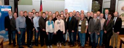 Besondere Mitgliederversammlung am 25.05.2016 - Gruppenbild der gewählten CDU-Bewerberinnen und Bewerber auf der besonderen Mitgliederversammlung.